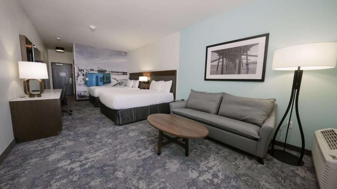La Quinta Inn & Suites By Wyndham Santa Cruz Exterior foto